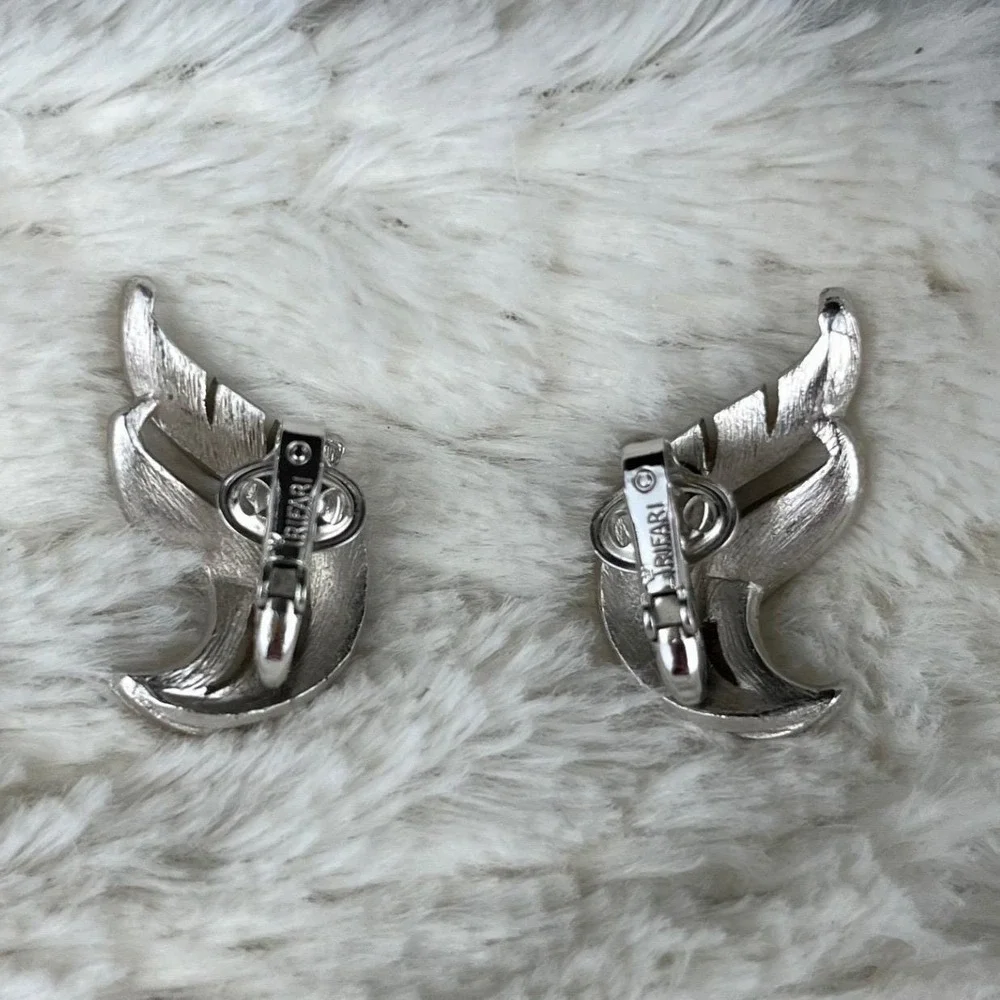 Vtg Trifari Crown Silver Tone Feather Leaf Clip On Earrings MCM Pin Up 70s NWOT